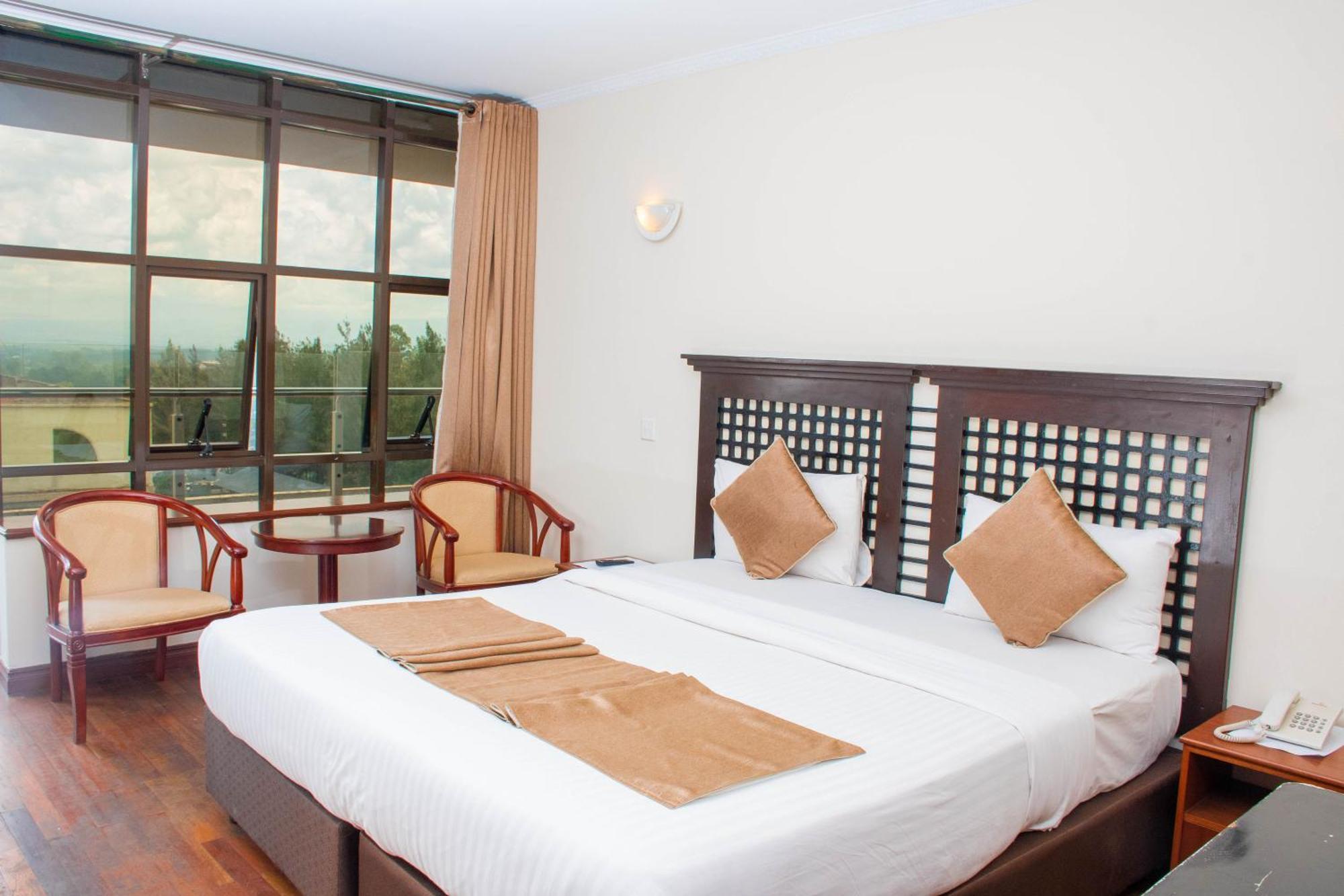 Cranes Suites Hotel Kitale Eksteriør bilde