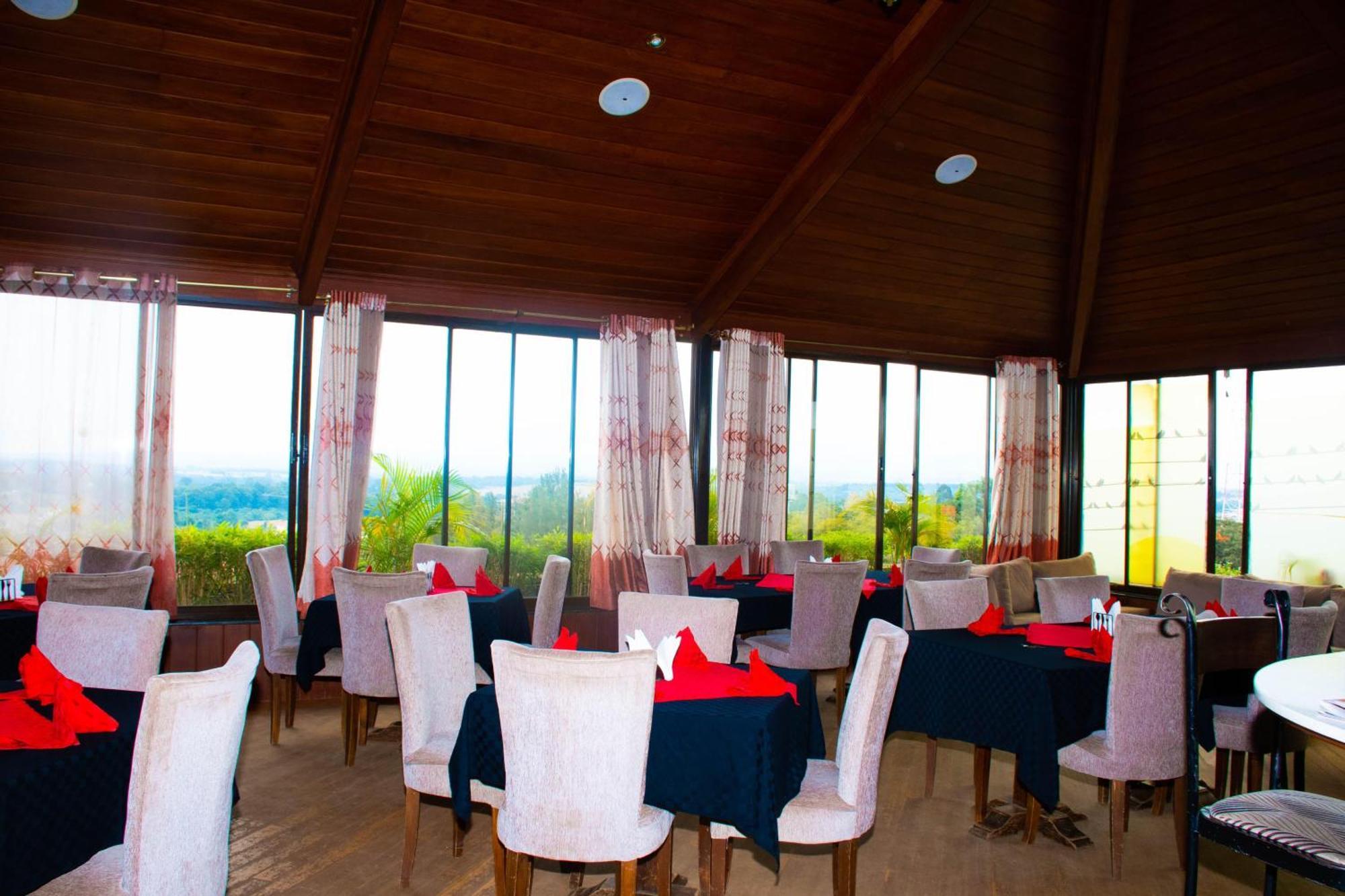 Cranes Suites Hotel Kitale Eksteriør bilde